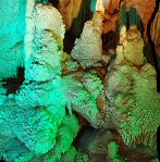 grotte de la Salamandre verte